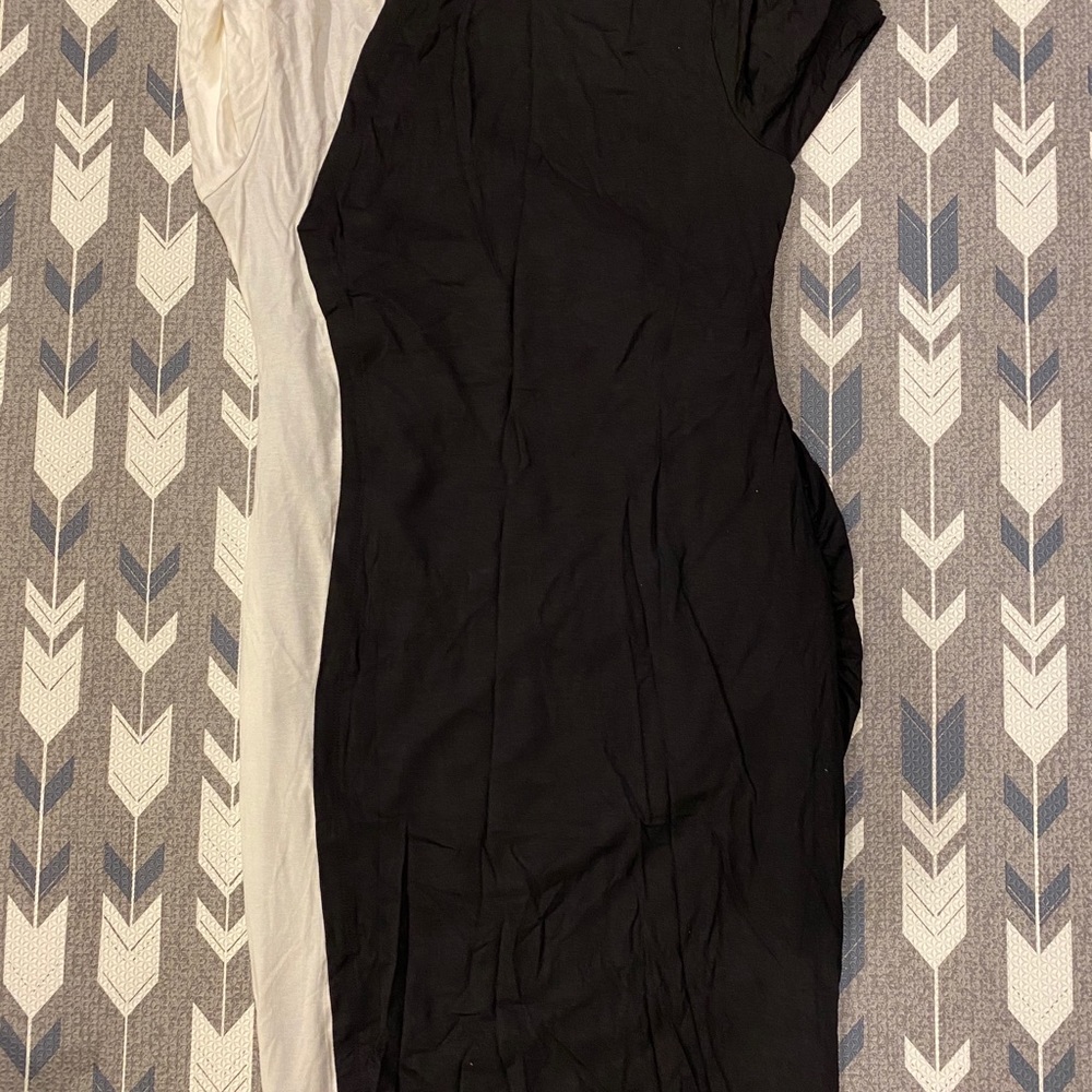 Kimi & Kai Maternity Dress - Picture 6 of 6